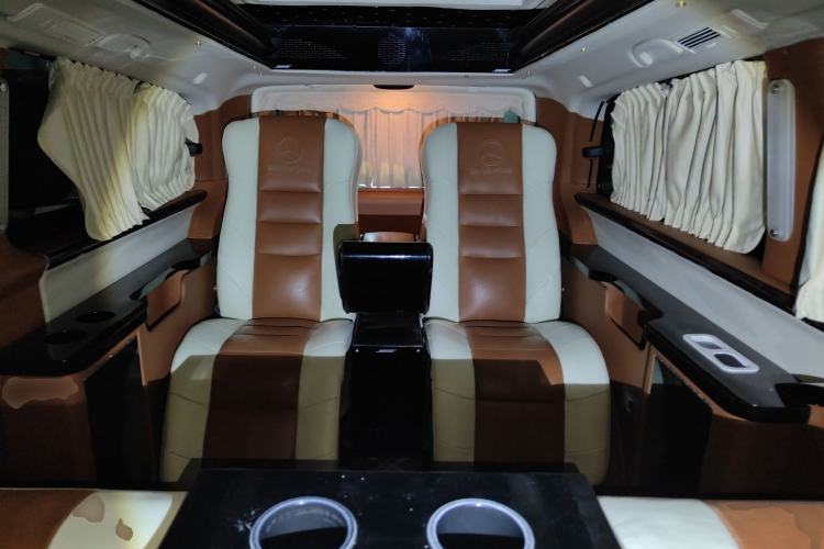 Used Mercedes-Benz Vito 2013 3.0L Elite Edition Left Rear Seat