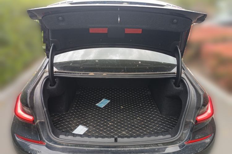 Used BMW 3 Series 2022 325i M Sport Night Edition Package Trunk