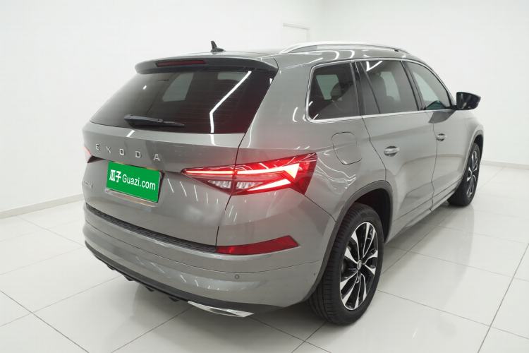 Used Skoda Kodiaq 2023 TSI330 7-Seater Two-Wheel-Drive Luxury Edition
