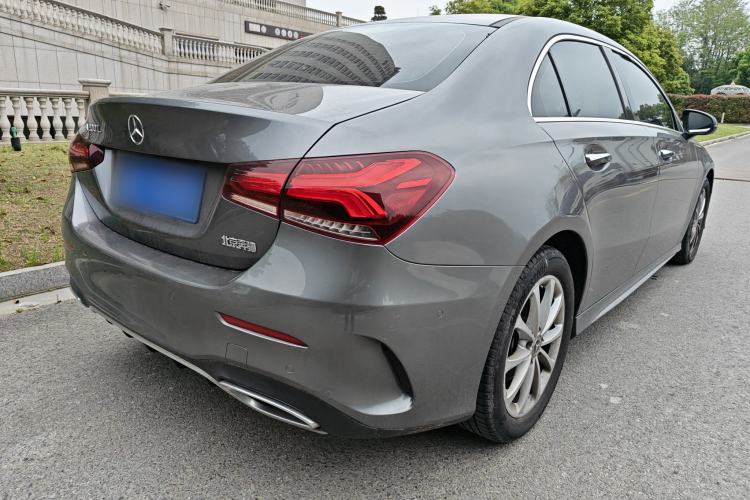 Used Mercedes-Benz A-Class 2020 Restyled A 200 L Sport Sedan Fashion Version Exterior 3