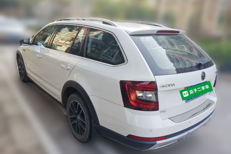 Used Skoda Octavia 2018 Station Wagon TSI230 DSG Luxury Edition
