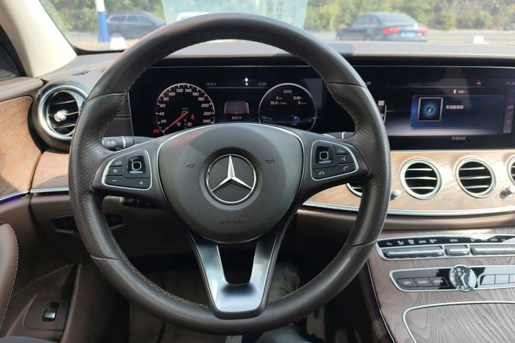 Used Mercedes-Benz E-Class 2018 Facelift E 200 L 4MATIC Steering Wheel