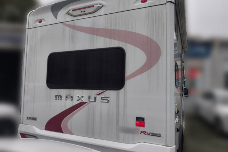 Used SAIC MAXUS Xintu V90 2020 2.0T AMT Yunjie Edition Front-Wheel Drive Rear Single Tire Short Wheelbase High Roof 6-Seater
