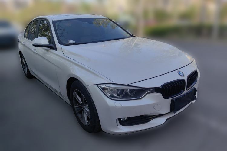 Used BMW 3 Series 2013 320i Sport Edition Front Right 45 Deg
