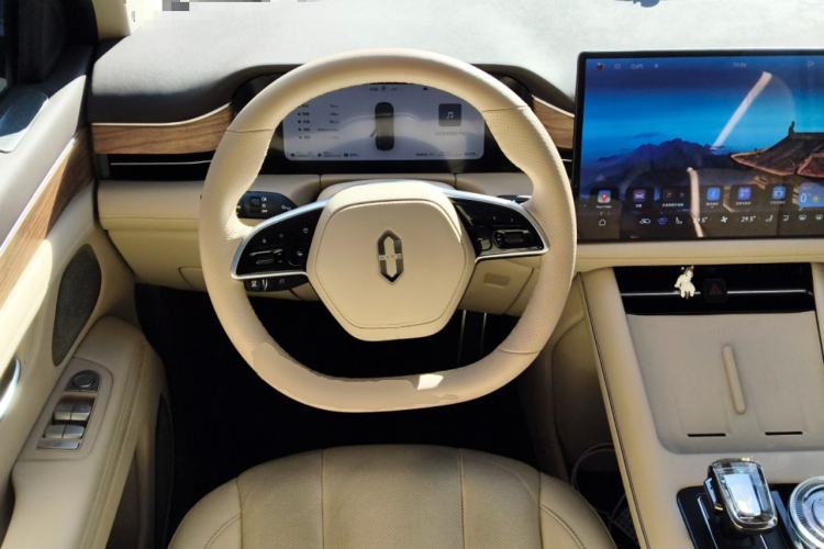 Used Hima AITO M7 2024 1.5T Rear-Drive Plus Version 5 Seats
