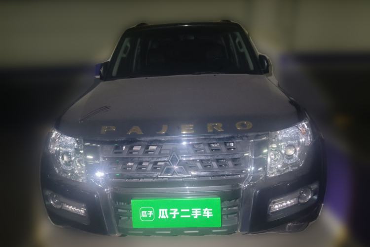 Used Mitsubishi Pajero 2016 3.0L Automatic Standard Version China V Standard Front