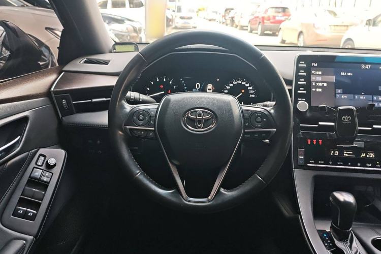 Used Toyota Avalon 2019 2.0L Luxury Edition China VI Standard

