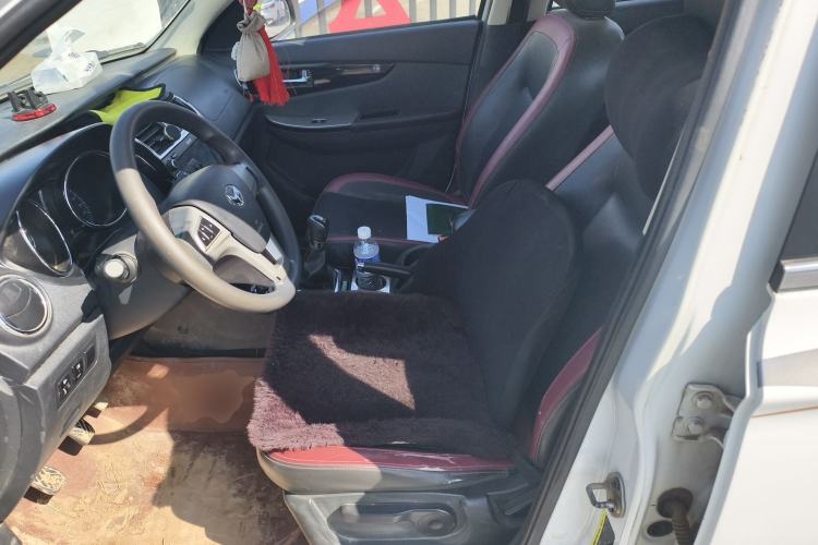 Used HYOSOW S3 2014 1.5L Comfort Version China IV Emission Standard Left Front Seat