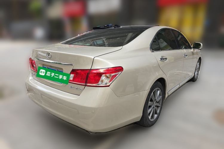 Used Lexus ES 2010 240 Elegant Edition Rear Right 45 Deg