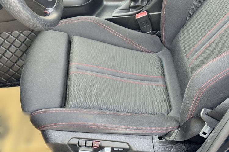 Used BMW 1 Series 2015 120i Sport Design Package
