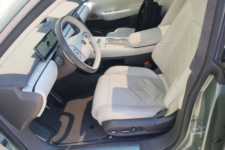 Used Nio ET7 2022 100kWh First Edition Left Front Seat