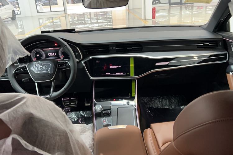 Used Audi A6L 2025 Restyled 45 TFSI quattro Prestige Dynamic Edition Interior 3