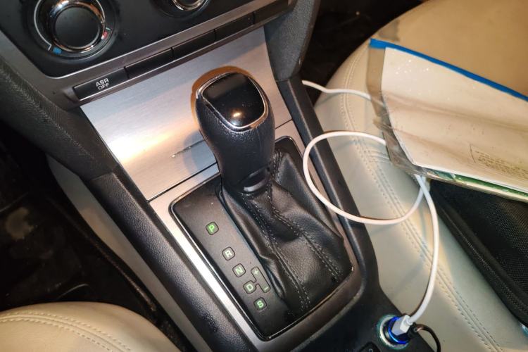 Used Skoda Octavia 2015 Classic Model 1.6L Automatic Yijie Version
