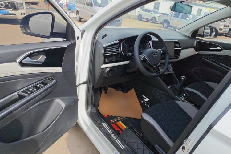 Used Jetta VS5 2022 280TSI Manual Advanced Trim Driver Seat