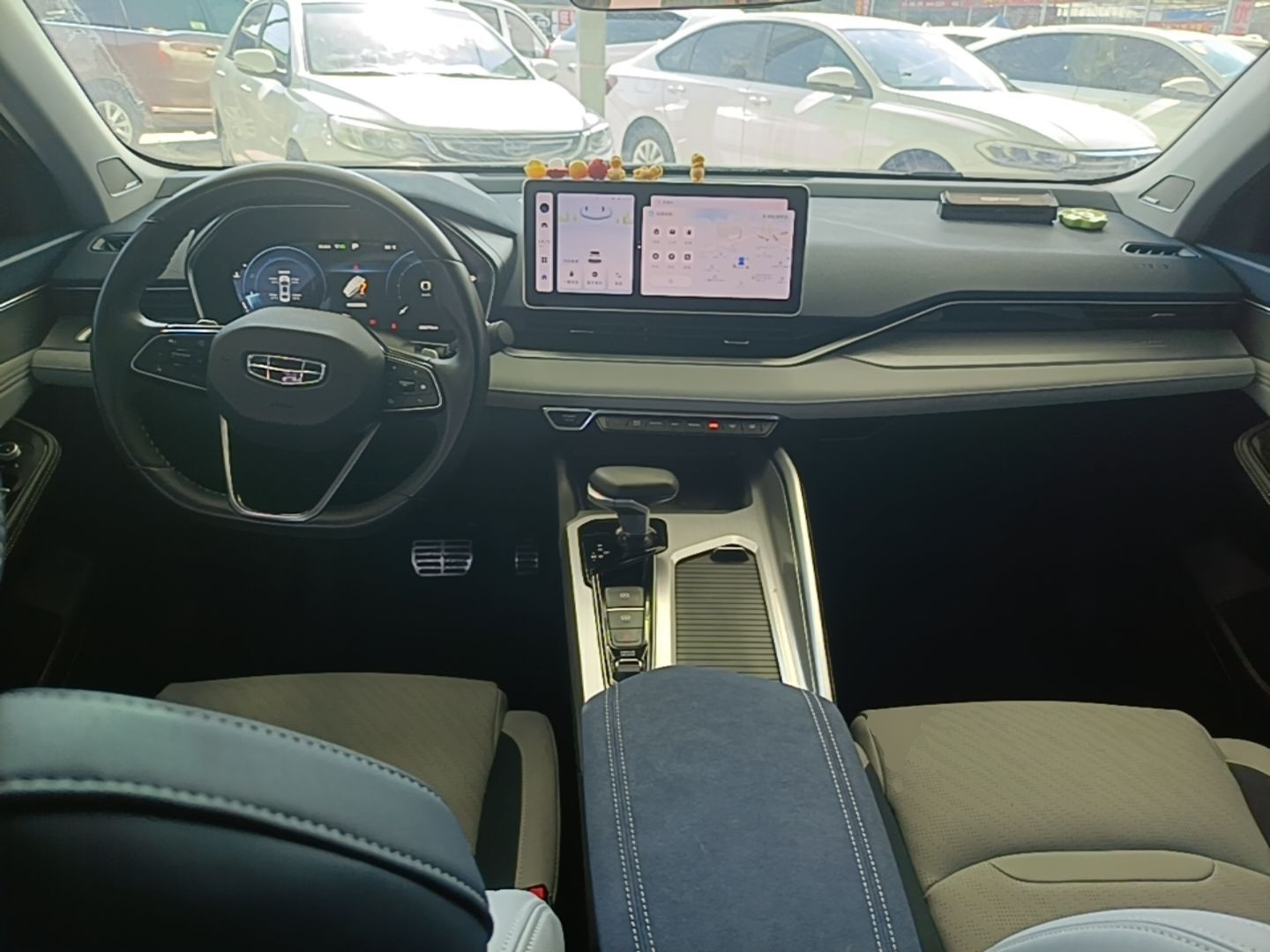Geely Auto Preface 2023 2.0TD Prestige Version — снимка 12