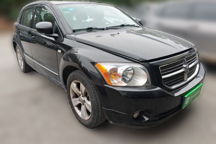 Used Dodge Caliber 2011 2.0 SXT Comfort Edition Front Right 45 Deg