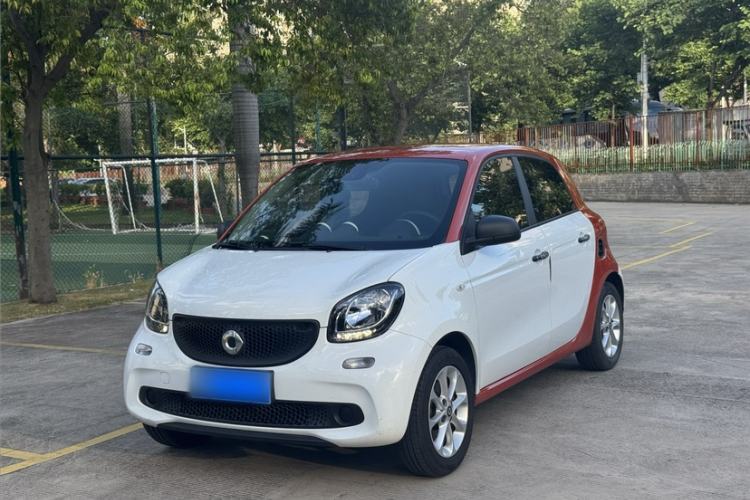 Used smart forfour 2016 1.0L 52 kW Dynamic Edition