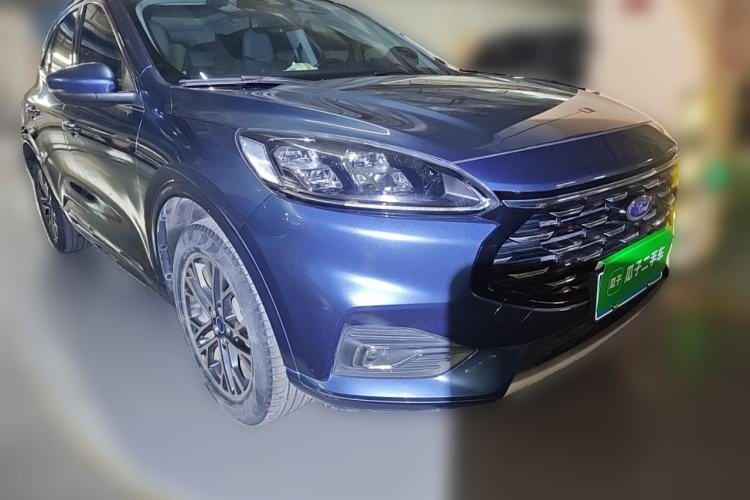 Used Ford Escape 2020 EcoBoost 245 Four-Wheel Drive Luxury Edition Front Right 45 Deg