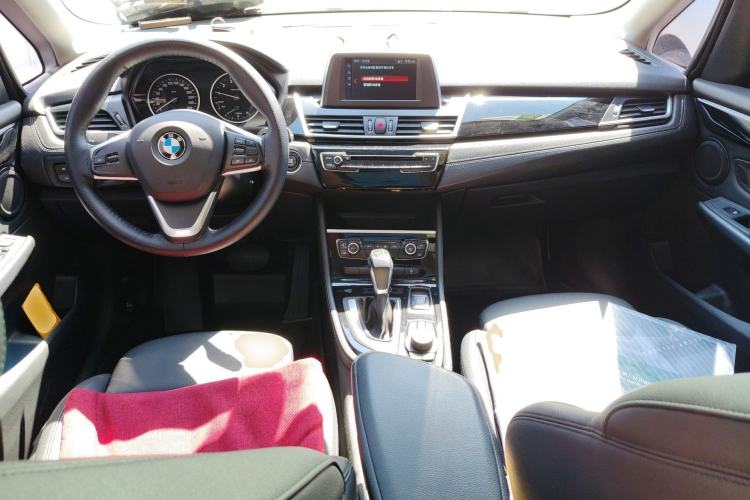 Used BMW 2 Series Active Tourer 2016 218i Sports Design Package Center Console