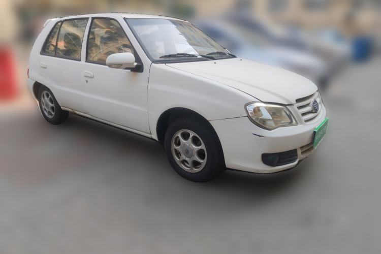 Used FAW Xiali 2012 N3 1.0L Hatchback Standard Model Front Right 45 Deg
