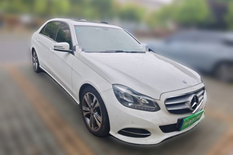 Used Mercedes-Benz E-Class 2014 E 260 L Sport Edition Front Right 45 Deg