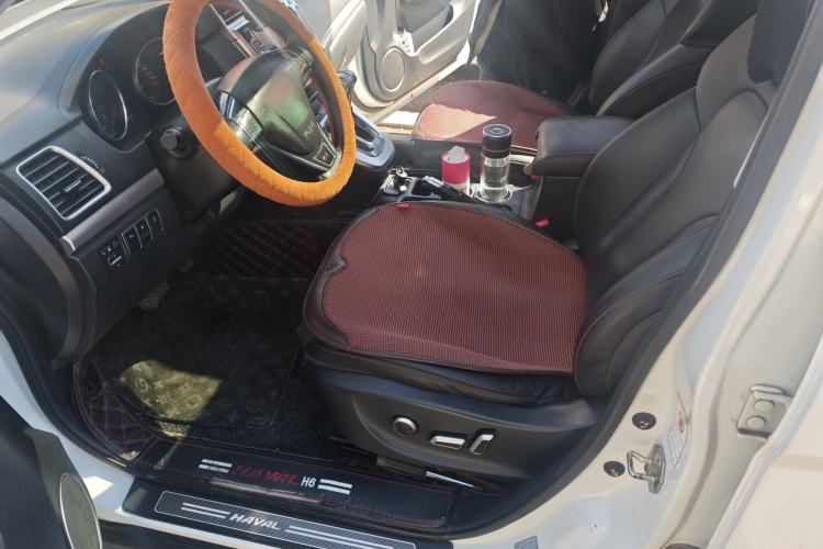 Used Haval H6 2015 Sport Edition 1.5T Automatic Two-Wheel Drive Luxury Model Left Front Seat