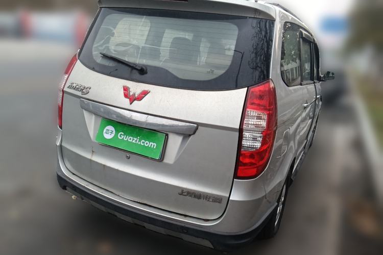 Used Wuling Hongguang 2014 1.5L S Luxury Model
