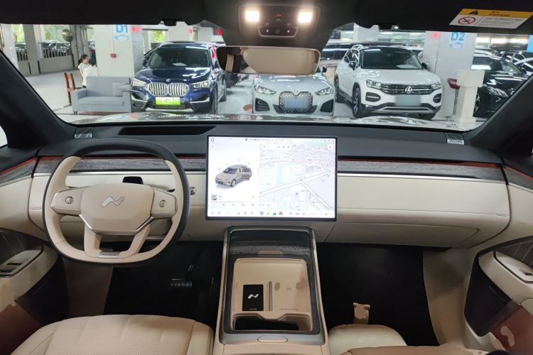 Used ONVO Luxeed L90 2025 Model—Ultra Six-Seater Version