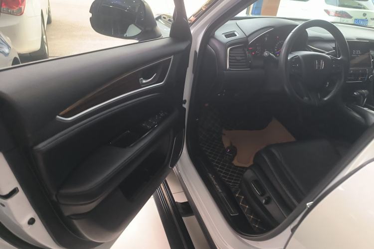 Used Honda Avancier 2017 240TURBO Two-Wheel Drive Premium Edition