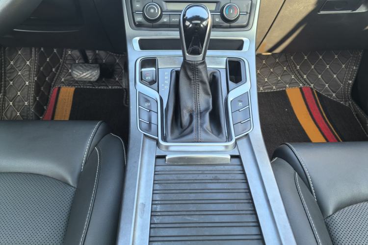 Used Geely Auto Emgrand 2019 Leading Edition 1.5L CVT Upward Connectivity Model China V Standard