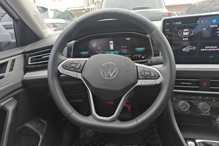 Used Volkswagen Sagitar 2023 300TSI DSG Excellence Edition Steering Wheel