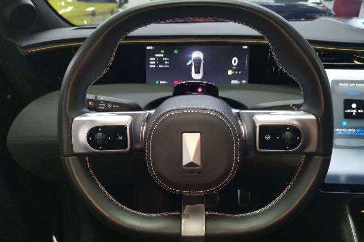 Used Avatr 11 2023 Harmony 90° Luxury Edition Steering Wheel