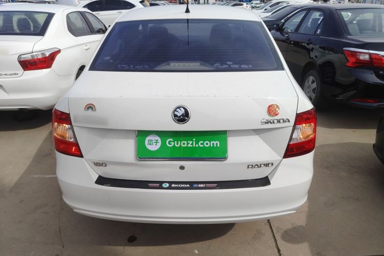 Used Skoda Rapid 2016 1.6L Manual Front-Wheel-Drive Version