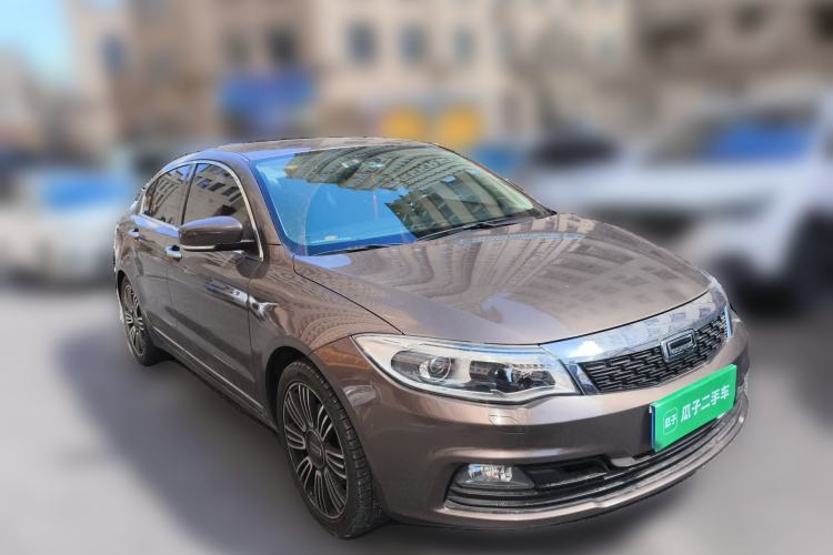 Used Qoros 3 2015 Sedan 1.6T Automatic ZhiZhen Enhanced Model Front Right 45 Deg