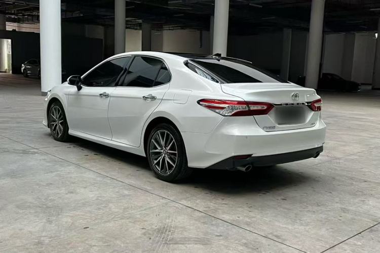 Used Toyota Camry 2021 2.5G Luxury Edition

