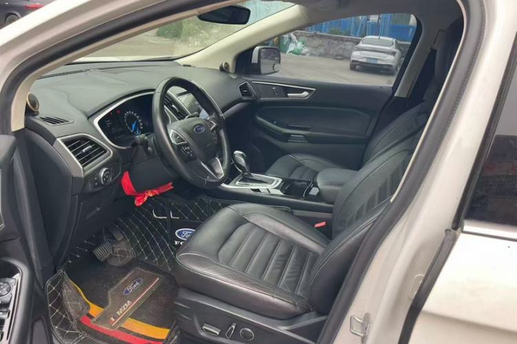 Used Ford Edge 2016 EcoBoost 245 Two-Wheel-Drive Platinum Edition 7-Seater
