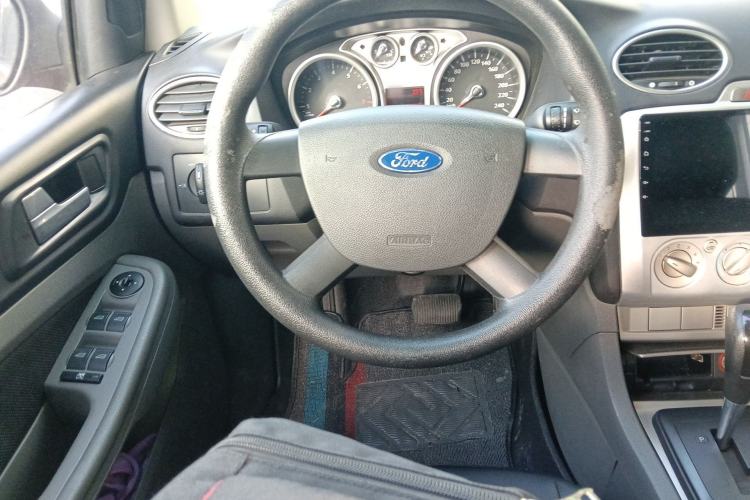 Used Ford Focus 2012 Hatchback Classic 1.8L Automatic Base Model Steering Wheel