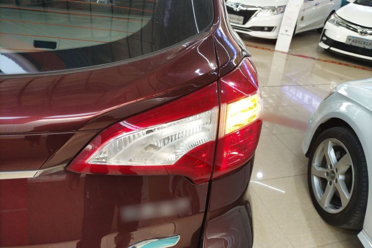 Used Venucia T70 2016 2.0L CVT Smart Edition