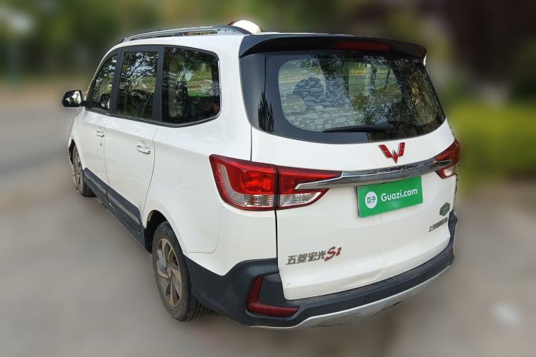 Used Wuling Hongguang 2016 1.5L S1 Deluxe Model China V-standard
