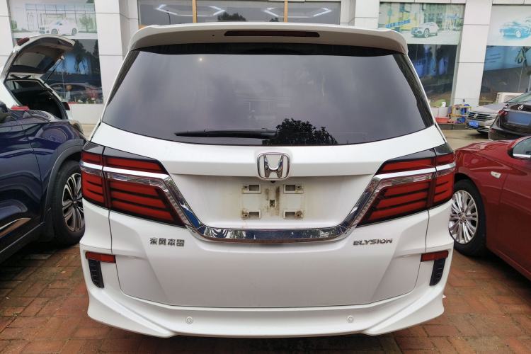 Used Honda Elysion 2016 2.4L Style Edition