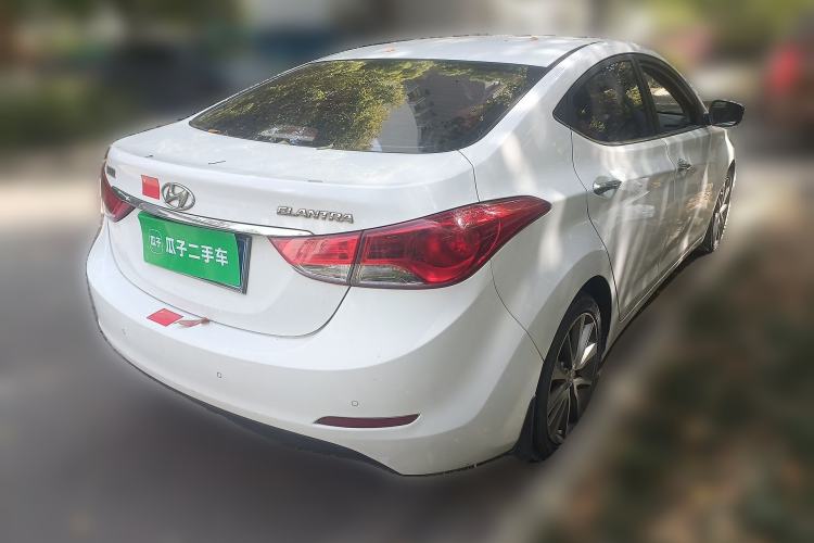 Used Hyundai Elantra (5th Generation / Langdong) 2015 1.6L Automatic Leading Model Rear Right 45 Deg