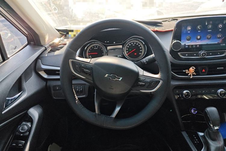 Used Chevrolet Orlando 2018 Redline 530T Automatic Zhaoxiang Edition (5+2 Seating) – China V Standard Steering Wheel