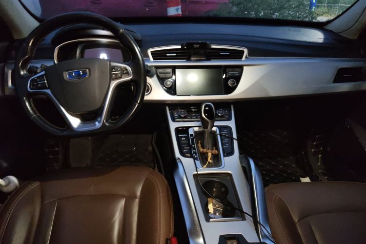 Used Geely Auto Emgrand X7 Sport 2016 1.8TD Automatic ZhiZun Version Center Console