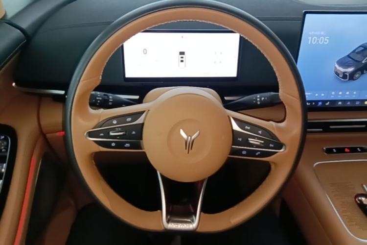 Used VOYAH Dream 2025 PHEV Four-Wheel-Drive Flagship Kunpeng Edition Steering Wheel