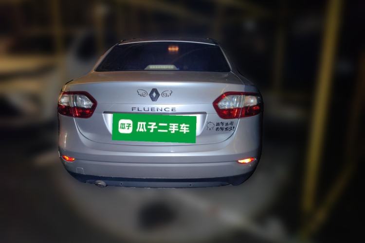 Used Renault Fluence 2011 2.0L Standard Edition
