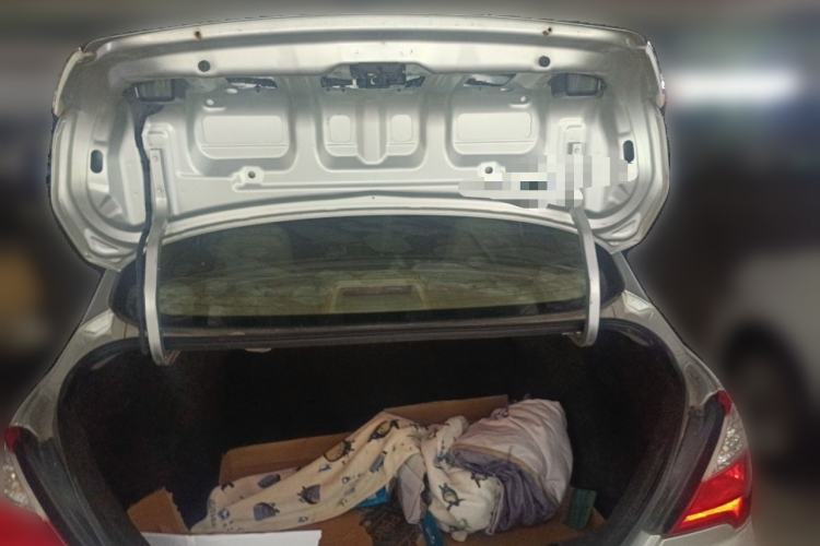 Used Venucia D50 2013 1.6L Manual Fashion Edition Trunk