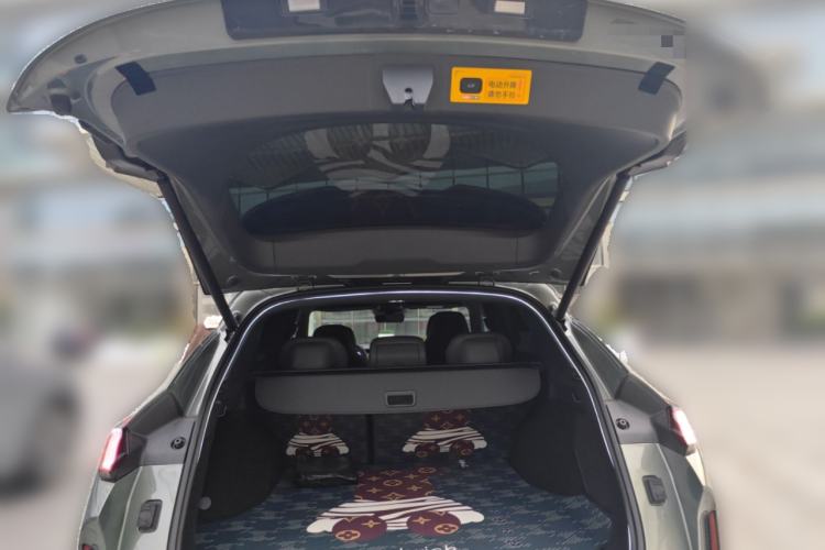 Used Lynk & Co 08 EM-P 2023 220km All-Wheel-Drive Performance Halo Trunk