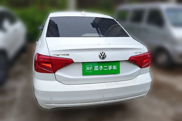 Used Volkswagen Jetta 2019 Dream Edition 1.4L Manual Fashion Version
