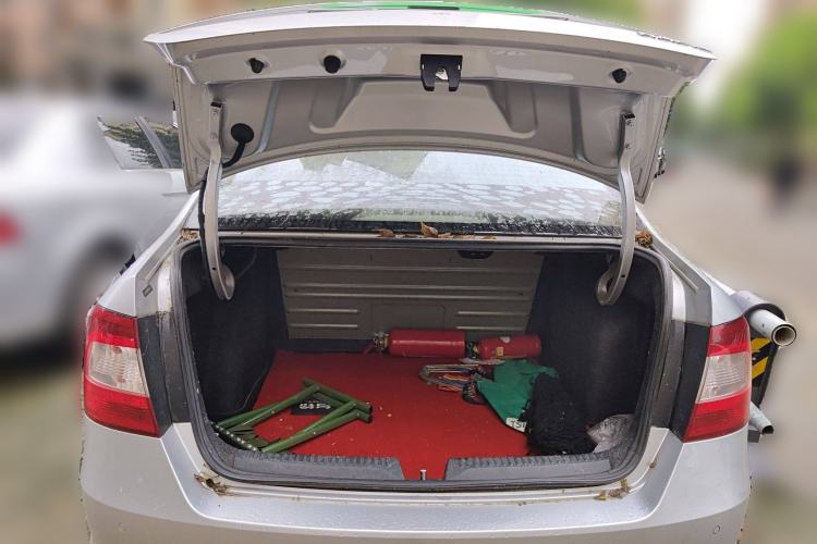 Used Skoda Rapid 2015 1.6L Automatic Smart Selection Model