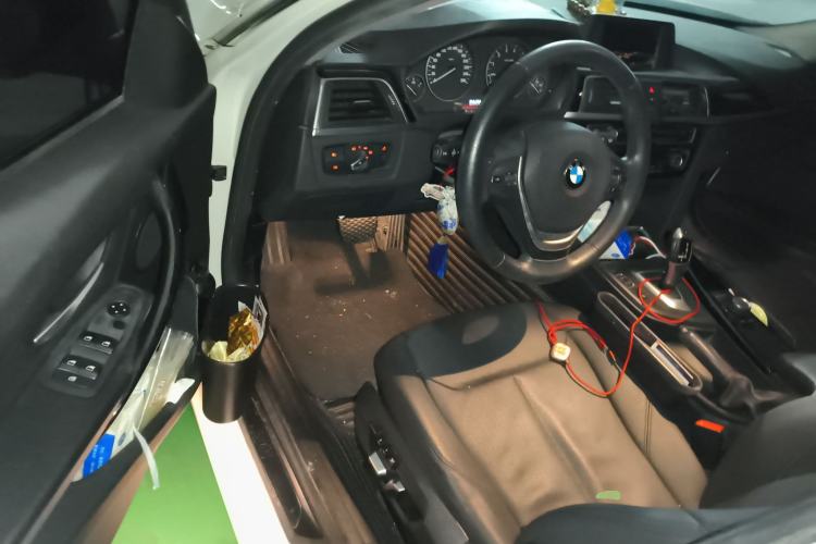 Used BMW 3 Series 2016 320Li Ambition Model
